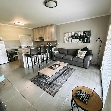 Nemesia Court Lägenhet Durbanville Exteriör bild