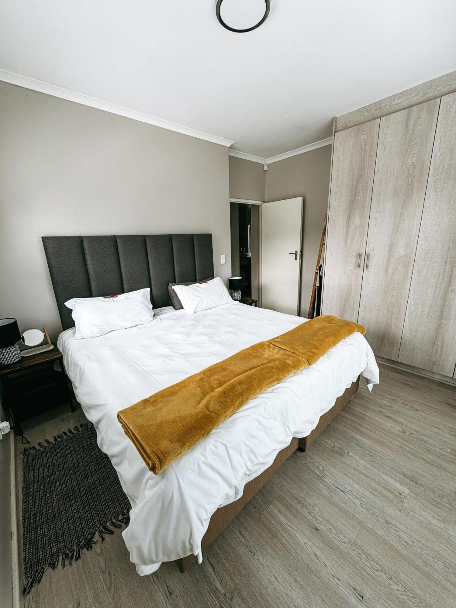 Nemesia Court Lägenhet Durbanville Exteriör bild